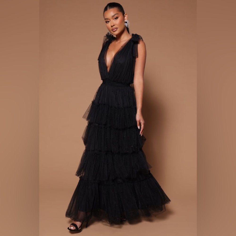 Fashion Nova Black Maxi Dress